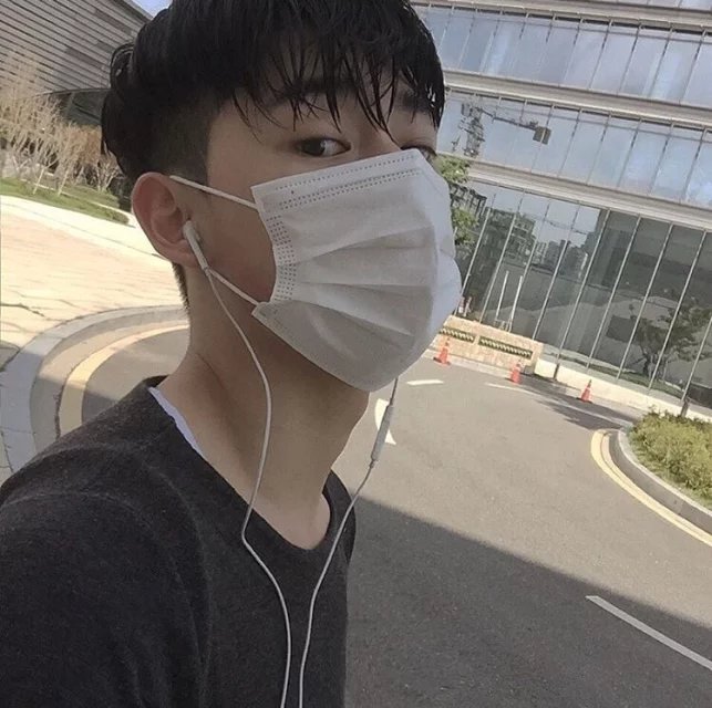成烟毅恒
