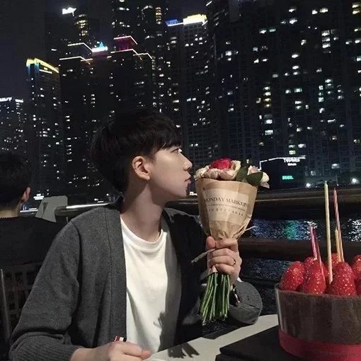 濮阳哲竹欣