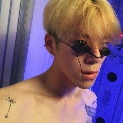 翁娅弘韦
