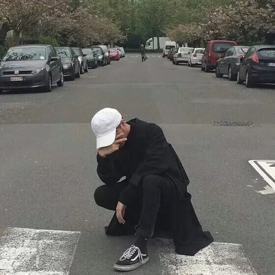 严眉荷坚